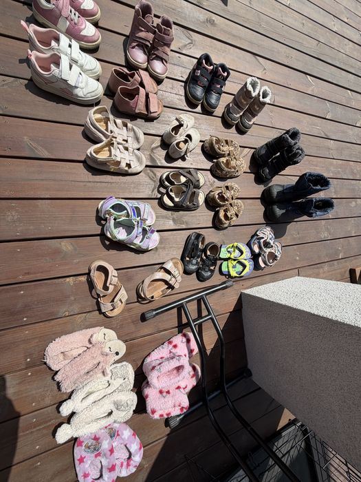 Oddam buty dziecięce różne rozmiary