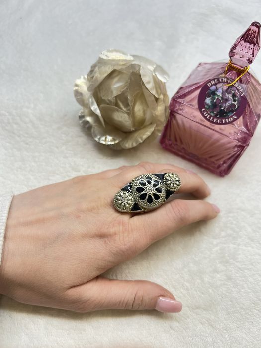 Pierścionek stary vintage retro emaliowany cyrkonie lata 60s 70s