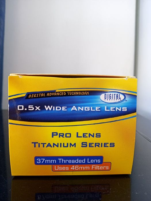 Широкоугольный объектив 0.5X Wide Angle Lens Насадка на объектив