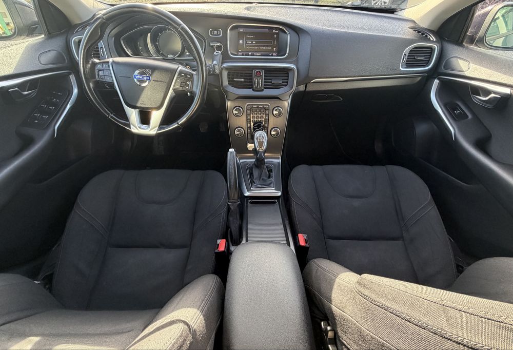 Volvo V40 D3 R-Design 2.0