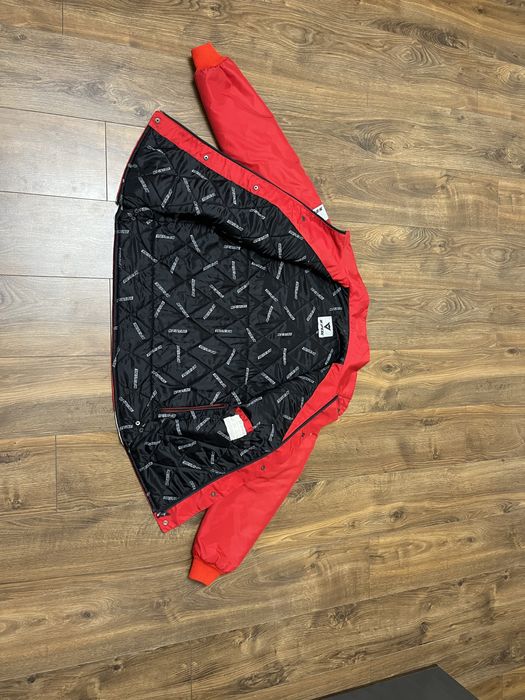 Куртка Dainese  Не мото , захисту немає  розмір 50