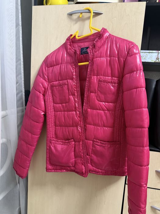Рожева куртка 164 см