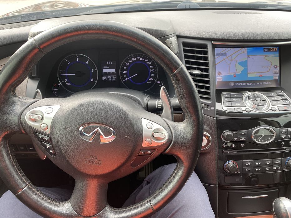 Infiniti QX70D +Webasto офіційна