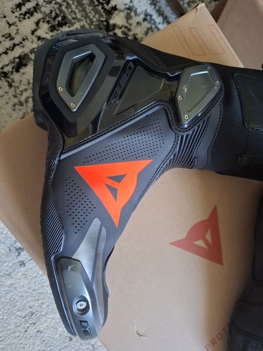 Dainese axial 2 42