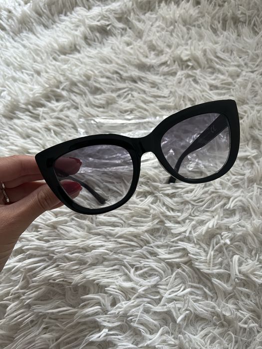 Damskie czarne okulary przeciwsłoneczne