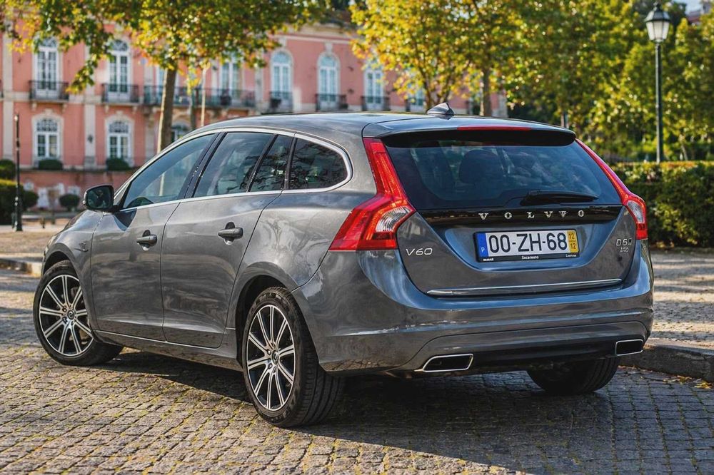 Volvo V60 Híbrido plug in, diesel elétrico