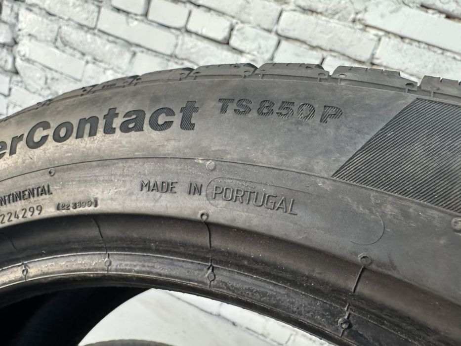 Зимові шини CONTINENTAL 235/45 r17