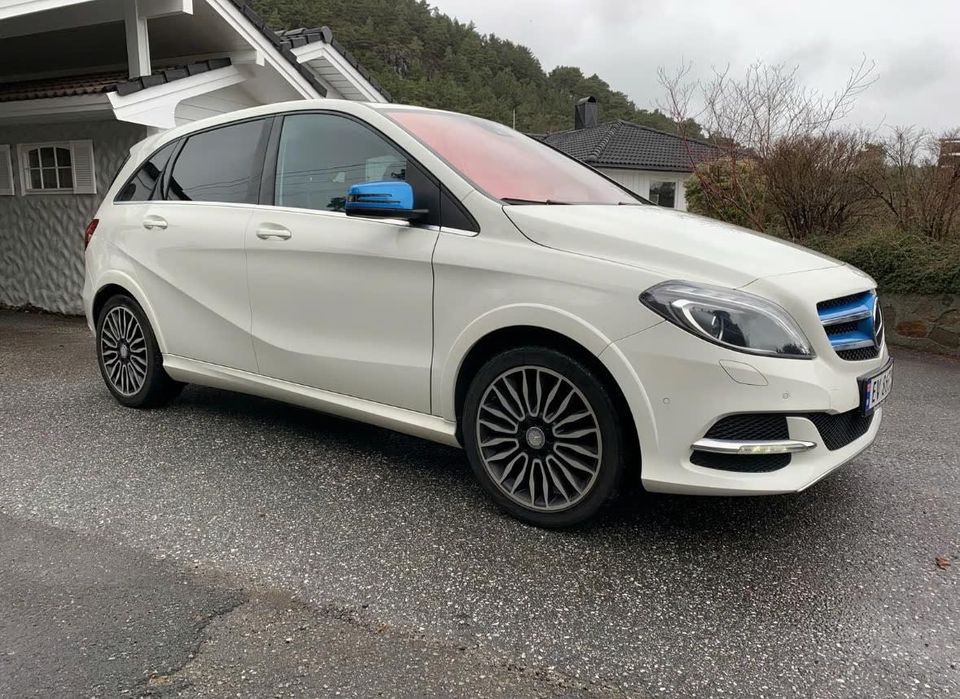 Mercedes B250-e 2016 року з Європи