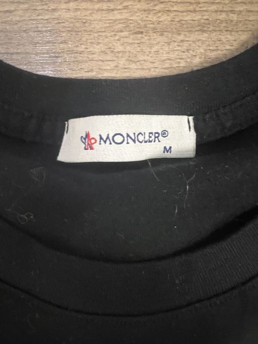Футболка Moncler