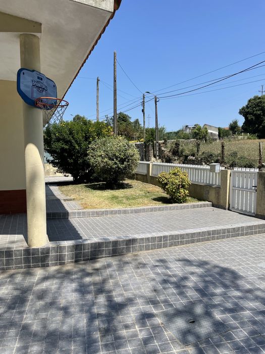 Vendo moradia térrea
