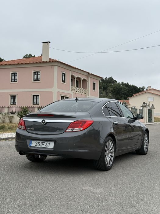 Vendo Insignia 2009
