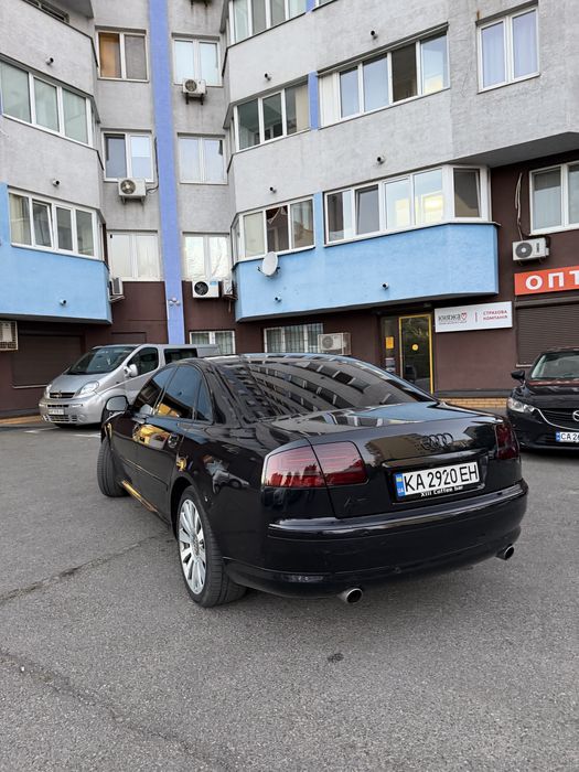 Продам ауді A8 D3