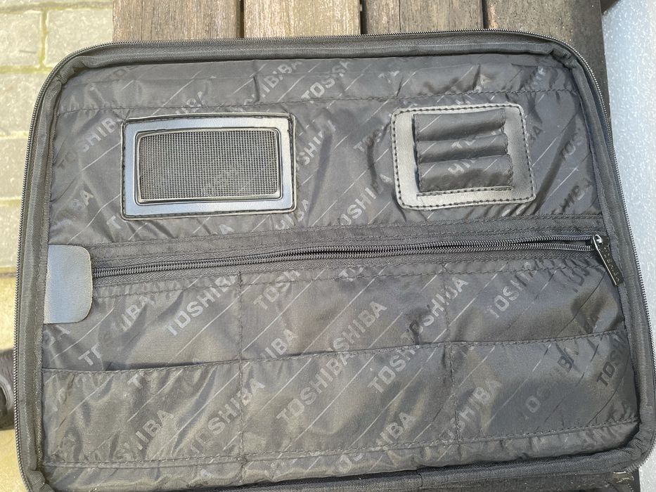 Vendo pasta portatil Toshiba