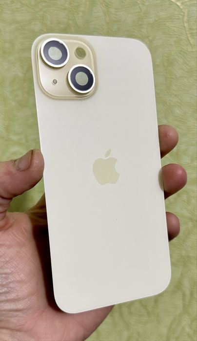 Iphone 15 Original задняя крышка в идеальном состоянии