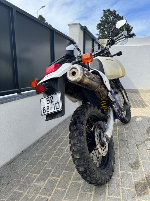 Suzuki dr 650 se