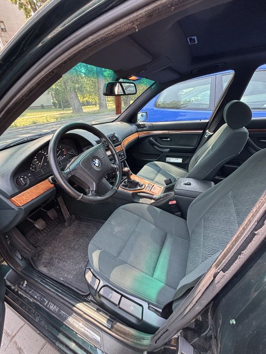 BMW SERIA 5 E39 520i
