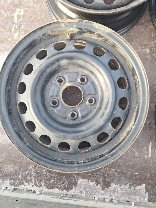 Felgi stalowe 15 do Suzuki SX4,golf 4