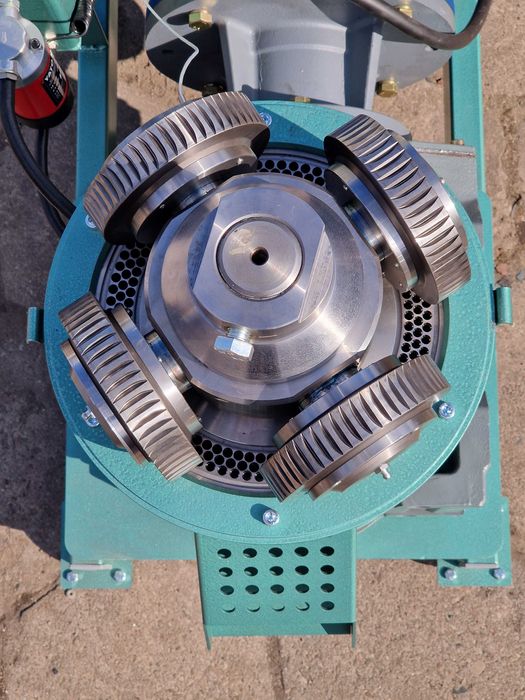 Peleciarka 11kW lub 15kW 4 rolki mat. 285mm waga 440kg NOWOŚĆ