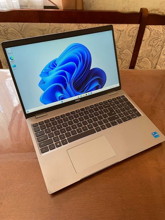 Ноутбук 15" FHD Dell Precision 3561 (I7-11800H/16/SSD 256/T600)