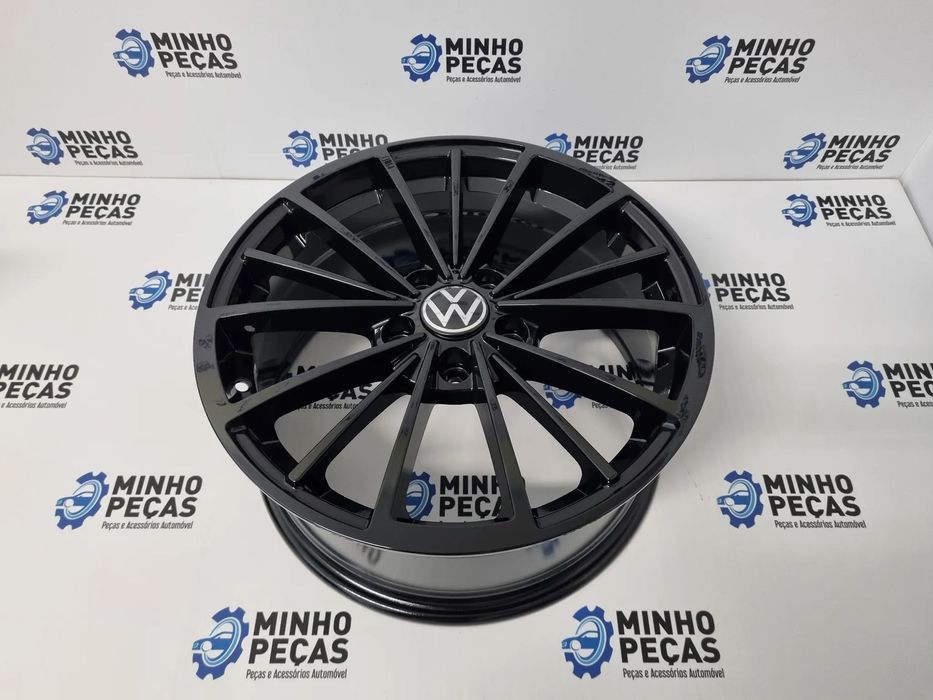 Jantes Golf 8 VIII Clubsport em 17 Preto Brilho (5x112)