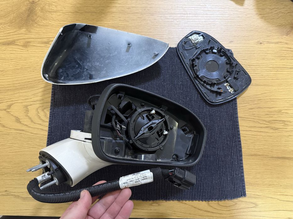 Ford Fusion usa UG дзеркало запчастини зеркало