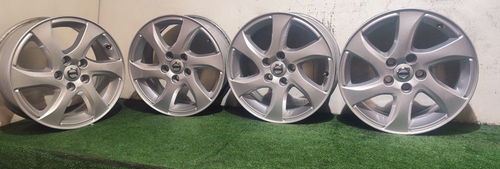 Felgi aluminiowe OE Volvo S60 V60 16" 7J Et50 5x108