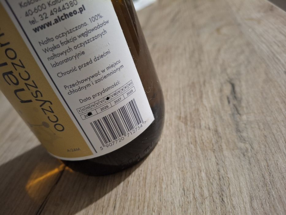 Nafta oczyszczona nafta wrotyczowa i parazytek