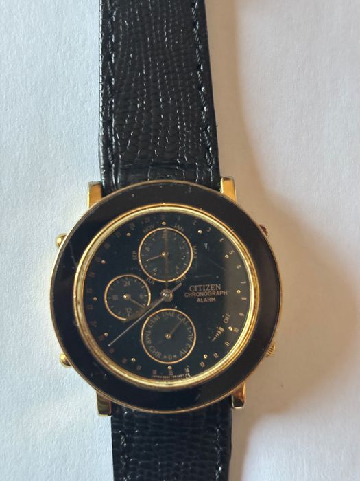 Vendo 3 relógios originais ( usados )