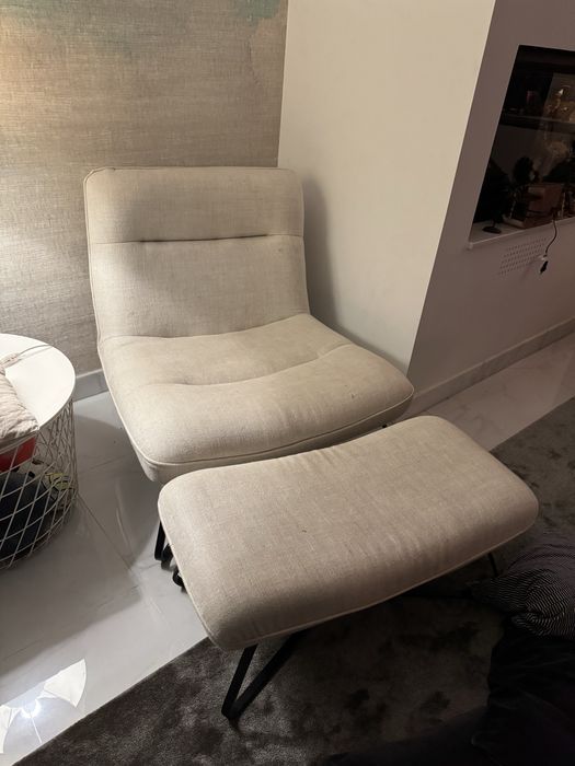 Sofa plotrona com repousa pes