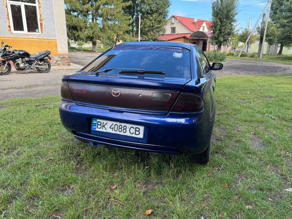 Продам мазду 323Ф