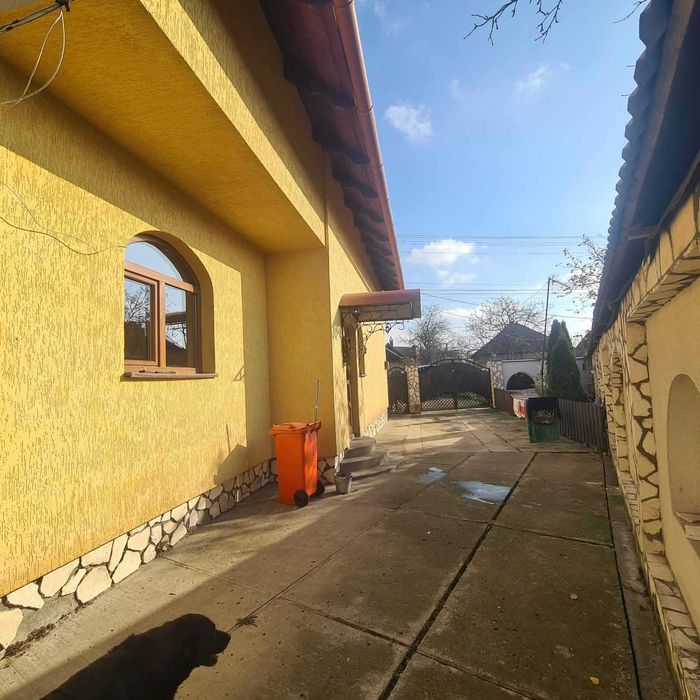 Продається чудовий сімейний будинок в м.Берегово