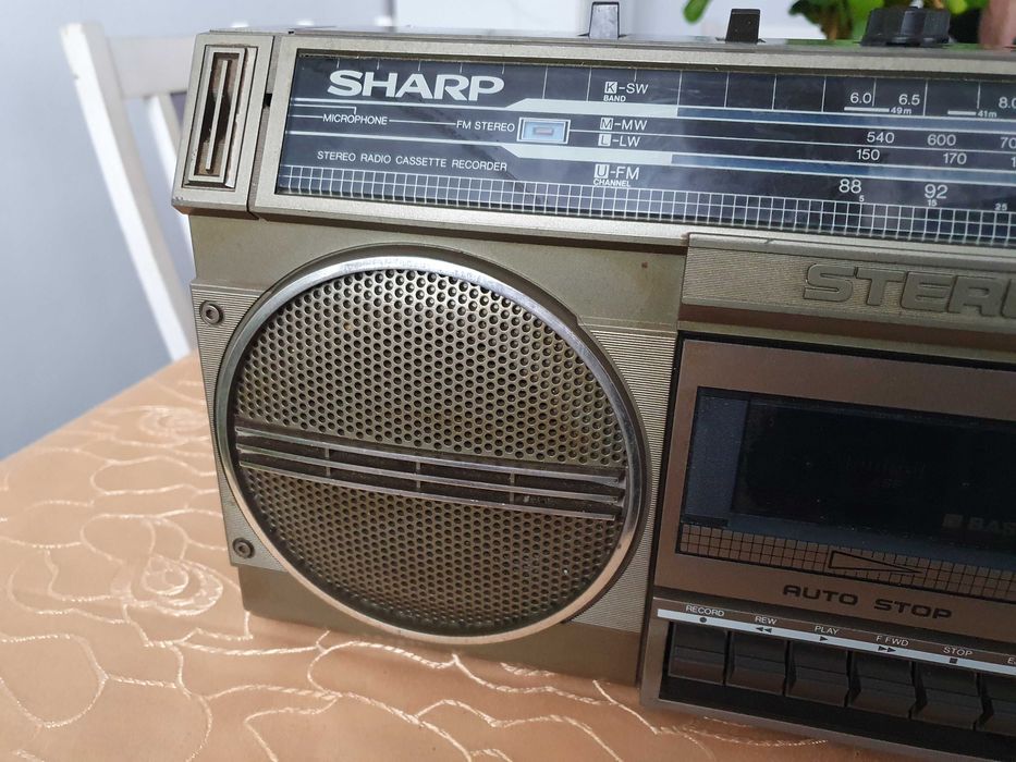 Stary zabytkowy radiomagnetofon Sharp Gf-4343 boombox vintage