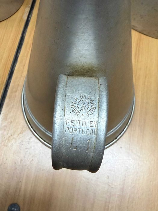 Leiteira, Chaleira e Almotolia muito antigas