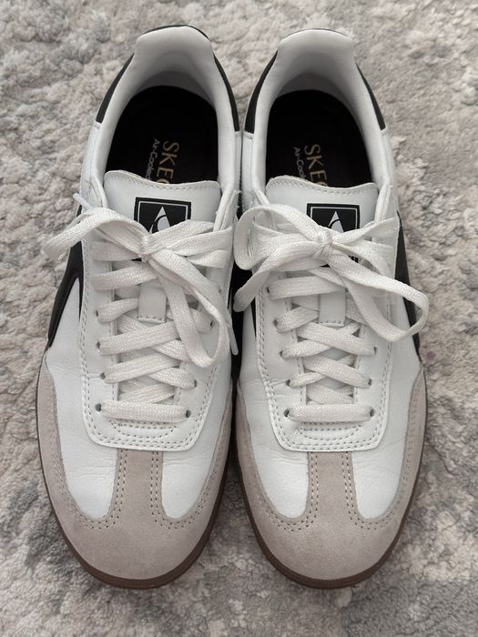 Майже нові кросівки кеди sketchers 25см