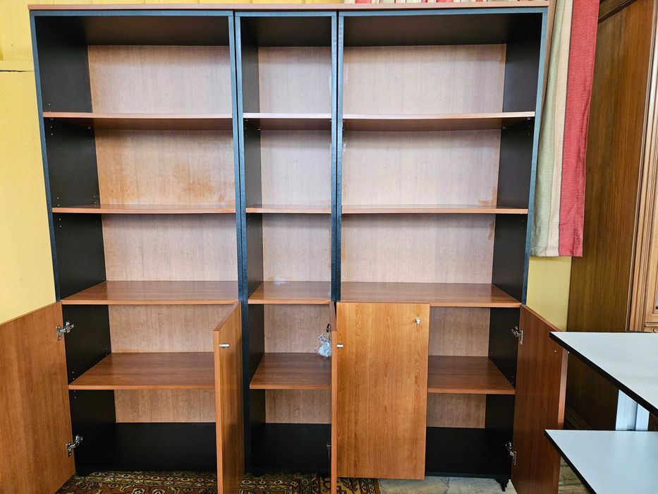 Móvel / estante para escritório - Bom estado geral