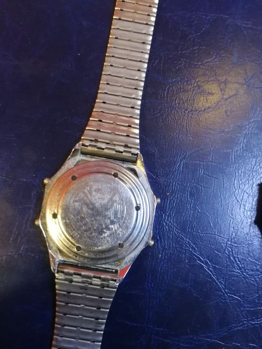 Zegarek LCD Montana kassell elektroniczny prl