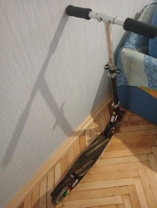 Самокат дитячій б-у