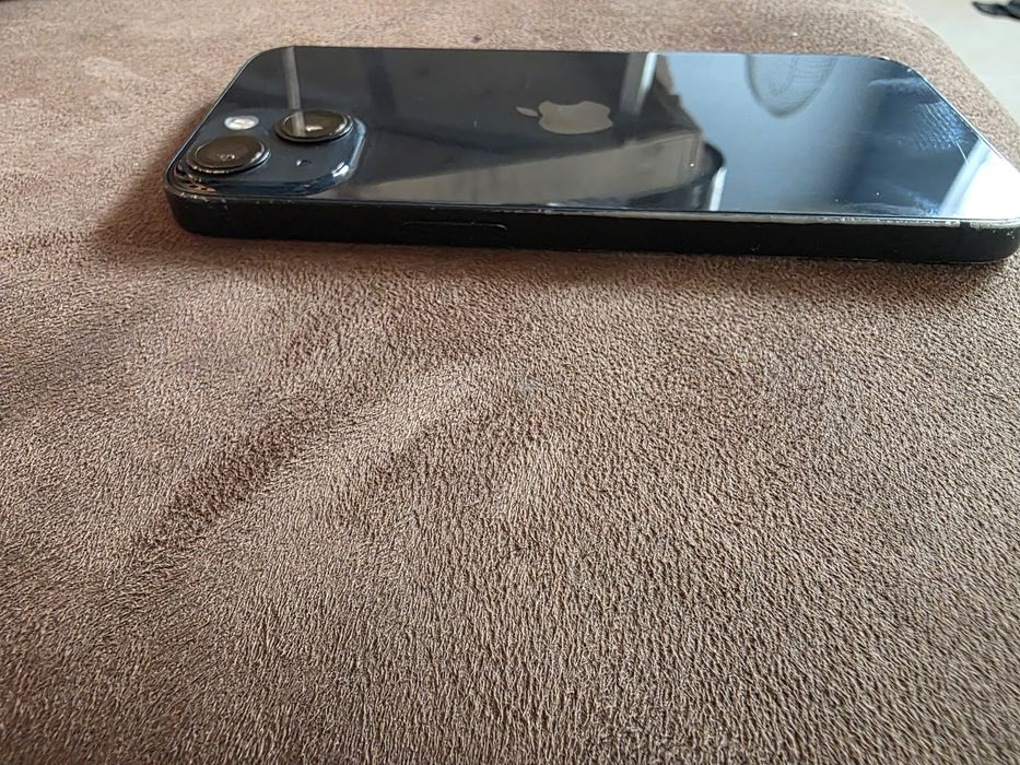 Iphone 13, blue night