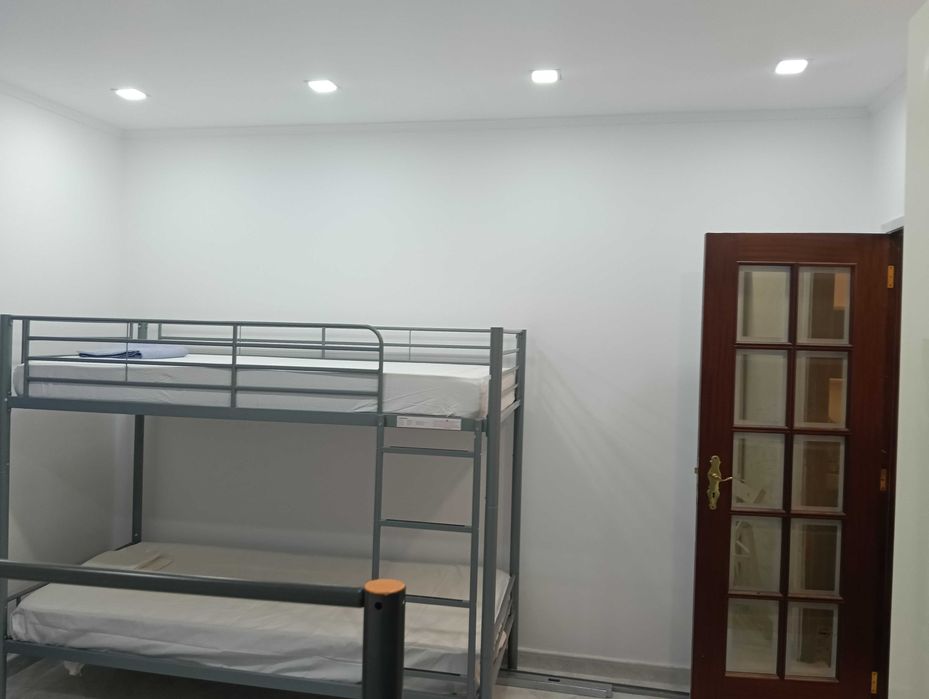 Quarto partilhado para arrendar