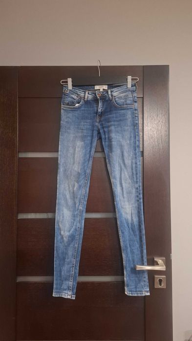 Jeans Mango model Push-up