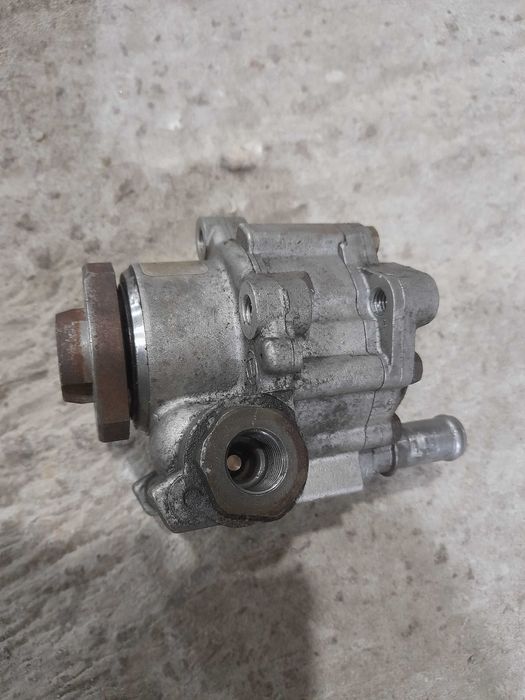 Насос ГУР Volkswagen Polo 1994-2001 1.0 1.4 7691955220; 032145157A