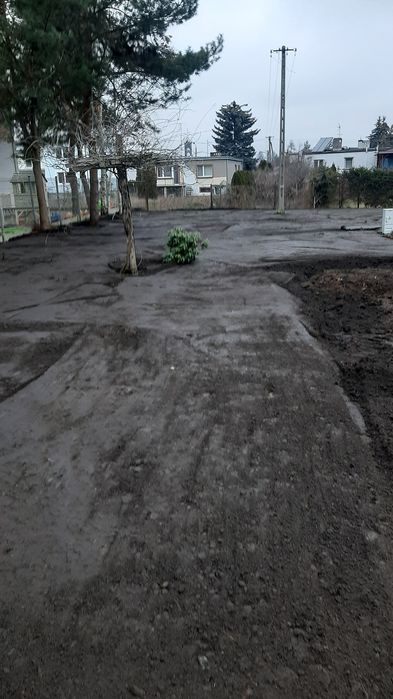 Czarnoziem ziemia pod trawniki