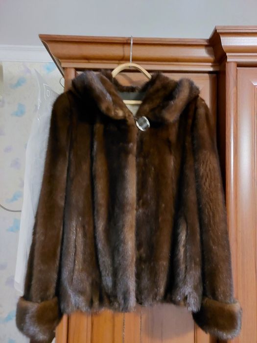Натуральна норкова шубка