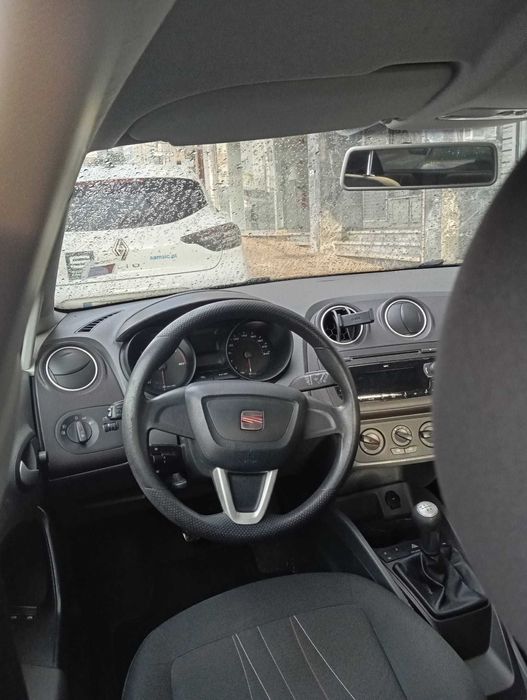 Vende- se Seat Ibiza 2011