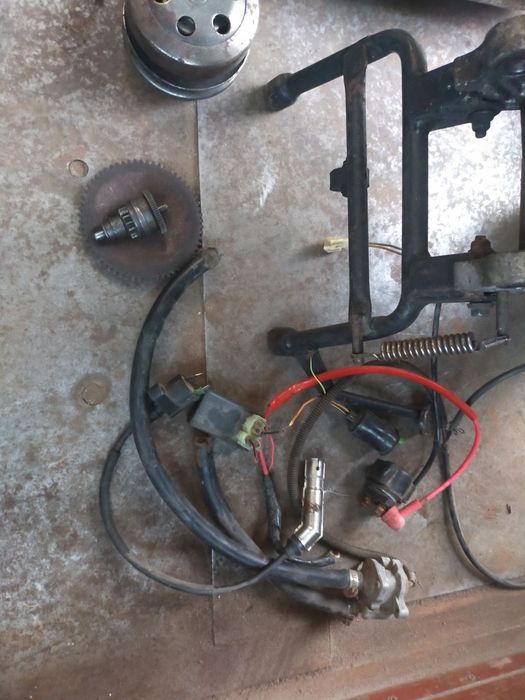 Запчастини двигуна 139qmb