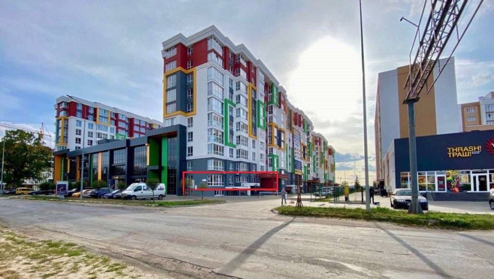 Оренда приміщення, 126 кв.м, фасад, під магазин квітів, Чабани, трафік