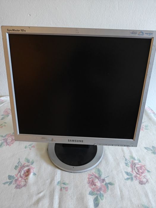 Monitor Samsung SyncMaster 701N 17" VGA