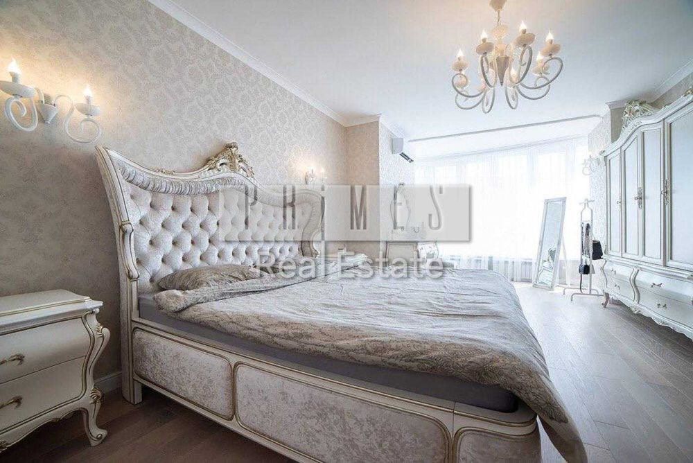 Продаж пентхауса 213.6 м² в класичному стилі, Анни Ахматової 30