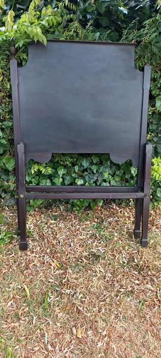 Camas solteiro mogno