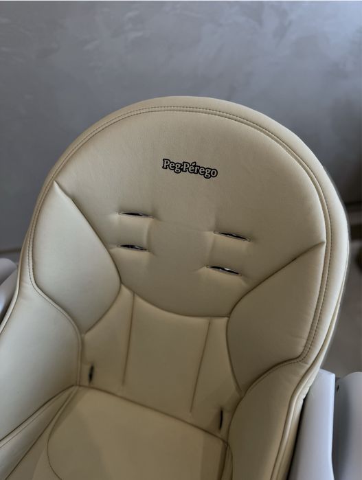 Стульчик для годування Peg Perego